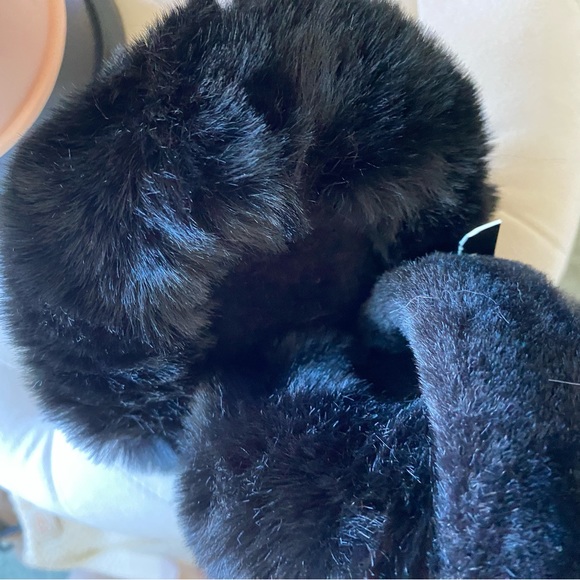 UGG Black Faux Fur Ear Muffs & Tech Glove Set - Picture 3 of 3